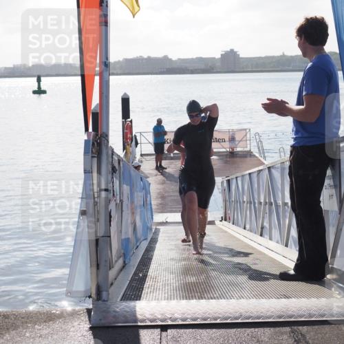 17.08.2025 - KN Förde Triathlon 2025 MichiJ http://msf.ph/oto/8584413 17.08.2025 09:22:35 Schwimmen 111, 208, 221, 235, 221, 235, 246 meine-sportfotos.de