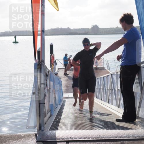 17.08.2025 - KN Förde Triathlon 2025 MichiJ http://msf.ph/oto/8584428 17.08.2025 09:22:35 Schwimmen 111, 208, 221, 235, 221, 235, 246 meine-sportfotos.de