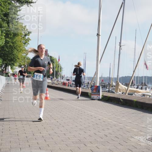 17.08.2025 - KN Förde Triathlon 2025 KatJ http://msf.ph/oto/8584436 17.08.2025 10:09:28 Laufen 136, 144, 162 meine-sportfotos.de