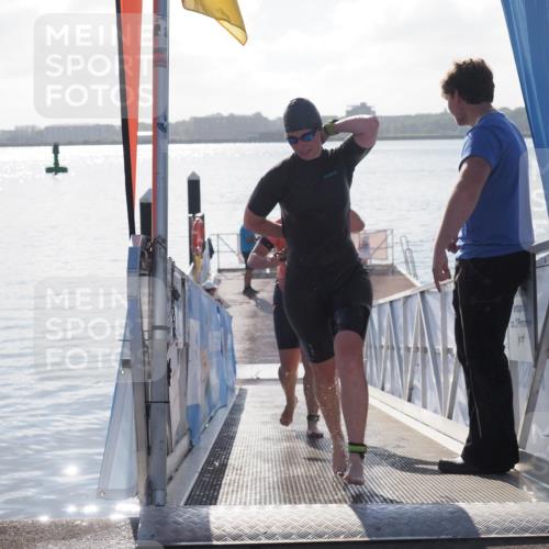 17.08.2025 - KN Förde Triathlon 2025 MichiJ http://msf.ph/oto/8584442 17.08.2025 09:22:36 Schwimmen 111, 208, 221, 235, 221, 235, 246, 249 meine-sportfotos.de