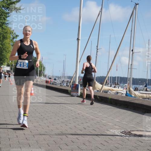 17.08.2025 - KN Förde Triathlon 2025 KatJ http://msf.ph/oto/8584444 17.08.2025 10:33:13 Laufen 215, 225 meine-sportfotos.de