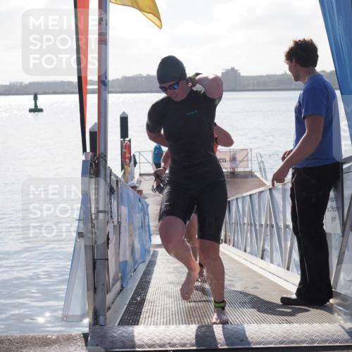 17.08.2025 - KN Förde Triathlon 2025 MichiJ http://msf.ph/oto/8584452 17.08.2025 09:22:36 Schwimmen 111, 208, 221, 235, 221, 235, 246, 249 meine-sportfotos.de