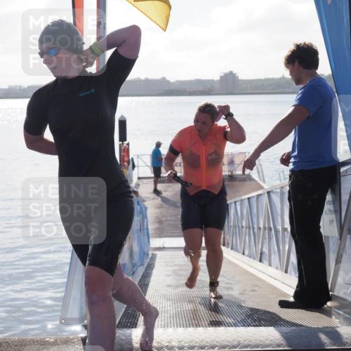 17.08.2025 - KN Förde Triathlon 2025 MichiJ http://msf.ph/oto/8584470 17.08.2025 09:22:36 Schwimmen 111, 208, 221, 235, 221, 235, 246, 249 meine-sportfotos.de