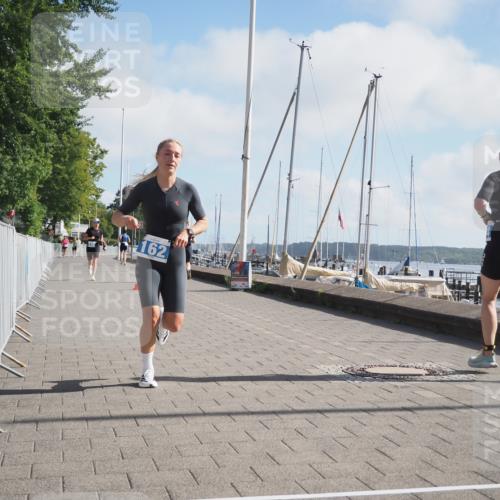 17.08.2025 - KN Förde Triathlon 2025 KatJ http://msf.ph/oto/8584471 17.08.2025 10:09:29 Laufen 136, 162 meine-sportfotos.de