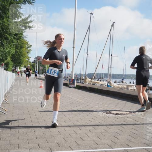 17.08.2025 - KN Förde Triathlon 2025 KatJ http://msf.ph/oto/8584482 17.08.2025 10:09:30 Laufen 136, 162 meine-sportfotos.de