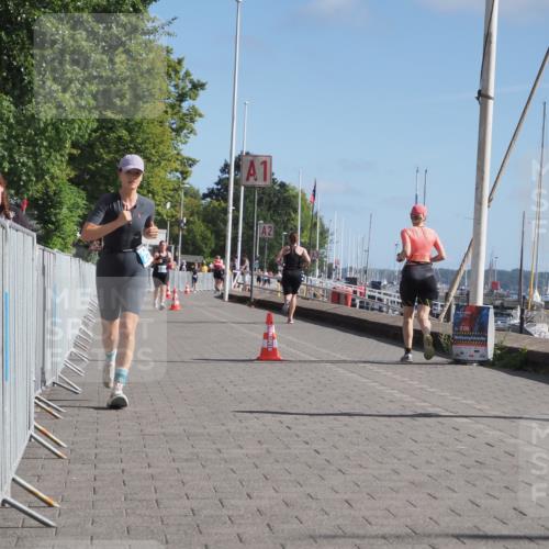 17.08.2025 - KN Förde Triathlon 2025 KatJ http://msf.ph/oto/8584491 17.08.2025 10:33:20 Laufen 254 meine-sportfotos.de