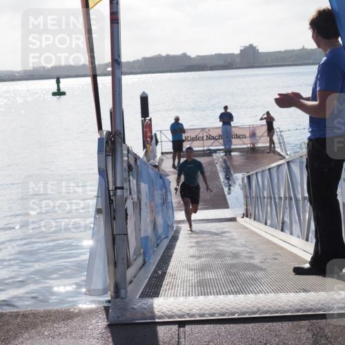 17.08.2025 - KN Förde Triathlon 2025 MichiJ http://msf.ph/oto/8584520 17.08.2025 09:22:45 Schwimmen 221, 235, 246, 246, 249 meine-sportfotos.de