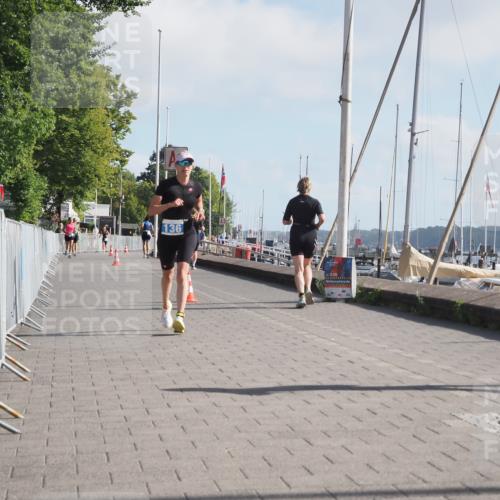 17.08.2025 - KN Förde Triathlon 2025 KatJ http://msf.ph/oto/8584557 17.08.2025 10:09:34 Laufen 136 meine-sportfotos.de