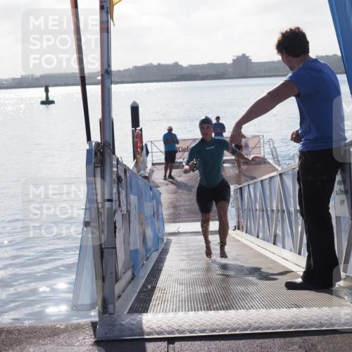 17.08.2025 - KN Förde Triathlon 2025 MichiJ http://msf.ph/oto/8584573 17.08.2025 09:22:46 Schwimmen 221, 235, 246, 246, 249 meine-sportfotos.de