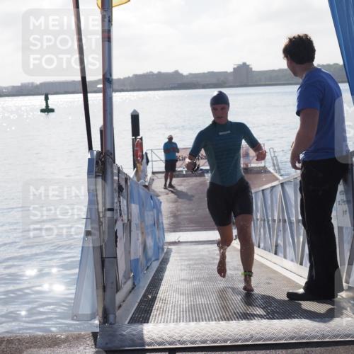 17.08.2025 - KN Förde Triathlon 2025 MichiJ http://msf.ph/oto/8584594 17.08.2025 09:22:47 Schwimmen 235, 246, 234, 246, 249 meine-sportfotos.de