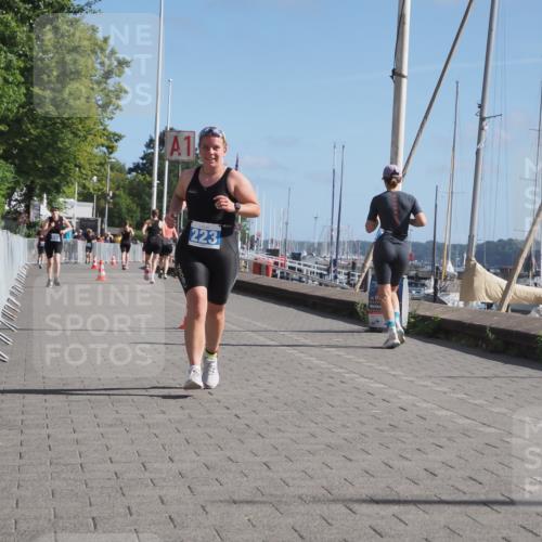 17.08.2025 - KN Förde Triathlon 2025 KatJ http://msf.ph/oto/8584608 17.08.2025 10:33:31 Laufen 223 meine-sportfotos.de