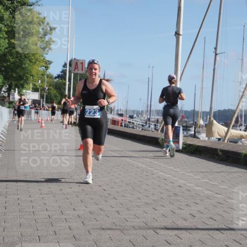 17.08.2025 - KN Förde Triathlon 2025 KatJ http://msf.ph/oto/8584615 17.08.2025 10:33:31 Laufen 223 meine-sportfotos.de