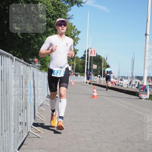 17.08.2025 - KN Förde Triathlon 2025 KatJ http://msf.ph/oto/8584744 17.08.2025 13:27:06 Laufen 403, 428, 433 meine-sportfotos.de