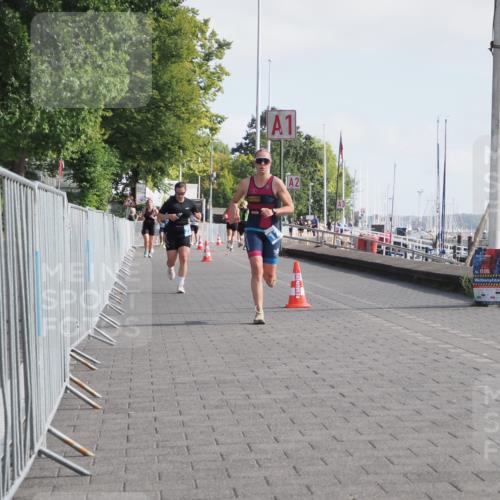 17.08.2025 - KN Förde Triathlon 2025 KatJ http://msf.ph/oto/8584862 17.08.2025 10:10:19 Laufen 121, 228 meine-sportfotos.de