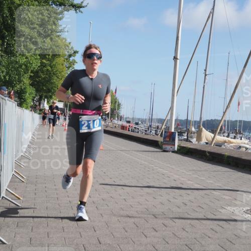 17.08.2025 - KN Förde Triathlon 2025 KatJ http://msf.ph/oto/8584925 17.08.2025 10:33:49 Laufen 190, 210 meine-sportfotos.de