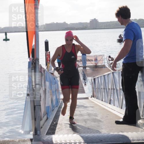 17.08.2025 - KN Förde Triathlon 2025 MichiJ http://msf.ph/oto/8584991 17.08.2025 09:23:18 Schwimmen 225, 237, 218, 225, 237 meine-sportfotos.de