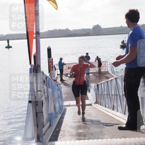 17.08.2025 - KN Förde Triathlon 2025 MichiJ http://msf.ph/oto/8585006 17.08.2025 09:23:20 Schwimmen 225, 237, 218, 225 meine-sportfotos.de