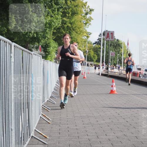 17.08.2025 - KN Förde Triathlon 2025 KatJ http://msf.ph/oto/8585021 17.08.2025 10:10:33 Laufen 110, 139, 185 meine-sportfotos.de
