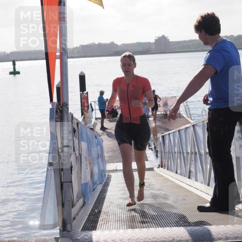 17.08.2025 - KN Förde Triathlon 2025 MichiJ http://msf.ph/oto/8585036 17.08.2025 09:23:21 Schwimmen 225, 237, 218, 225 meine-sportfotos.de