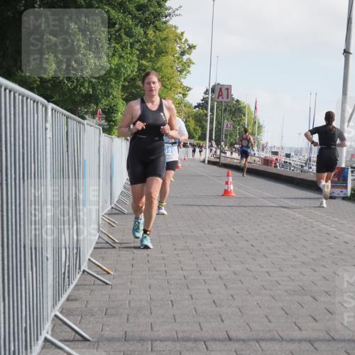 17.08.2025 - KN Förde Triathlon 2025 KatJ http://msf.ph/oto/8585050 17.08.2025 10:10:34 Laufen 110, 139, 185 meine-sportfotos.de