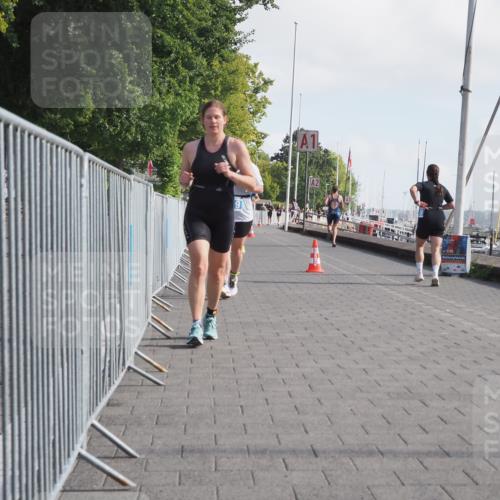 17.08.2025 - KN Förde Triathlon 2025 KatJ http://msf.ph/oto/8585052 17.08.2025 10:10:34 Laufen 110, 139, 185 meine-sportfotos.de