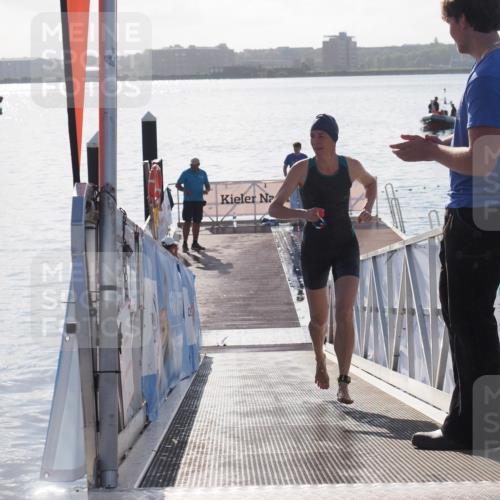 17.08.2025 - KN Förde Triathlon 2025 MichiJ http://msf.ph/oto/8585130 17.08.2025 09:23:27 Schwimmen 218, 225, 237, 218 meine-sportfotos.de