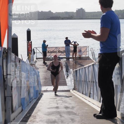 17.08.2025 - KN Förde Triathlon 2025 MichiJ http://msf.ph/oto/8585285 17.08.2025 09:24:34 Schwimmen 243, 118, 243 meine-sportfotos.de