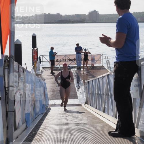 17.08.2025 - KN Förde Triathlon 2025 MichiJ http://msf.ph/oto/8585290 17.08.2025 09:24:34 Schwimmen 243, 118, 243 meine-sportfotos.de