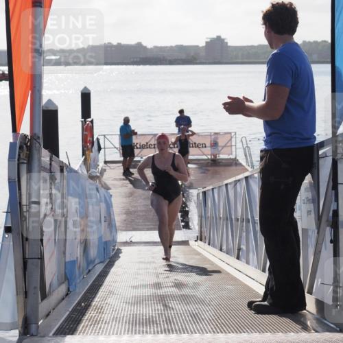 17.08.2025 - KN Förde Triathlon 2025 MichiJ http://msf.ph/oto/8585314 17.08.2025 09:24:35 Schwimmen 243, 118, 243 meine-sportfotos.de