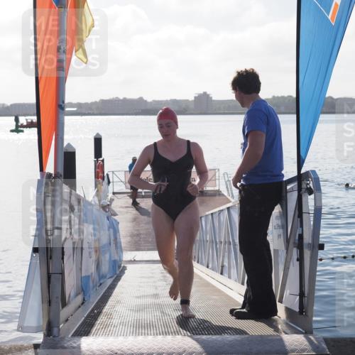 17.08.2025 - KN Förde Triathlon 2025 MichiJ http://msf.ph/oto/8585366 17.08.2025 09:24:37 Schwimmen 243, 118, 243 meine-sportfotos.de