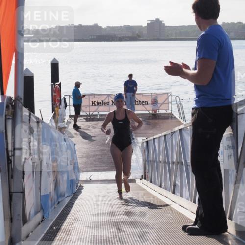 17.08.2025 - KN Förde Triathlon 2025 MichiJ http://msf.ph/oto/8585379 17.08.2025 09:24:40 Schwimmen 118, 243, 118 meine-sportfotos.de