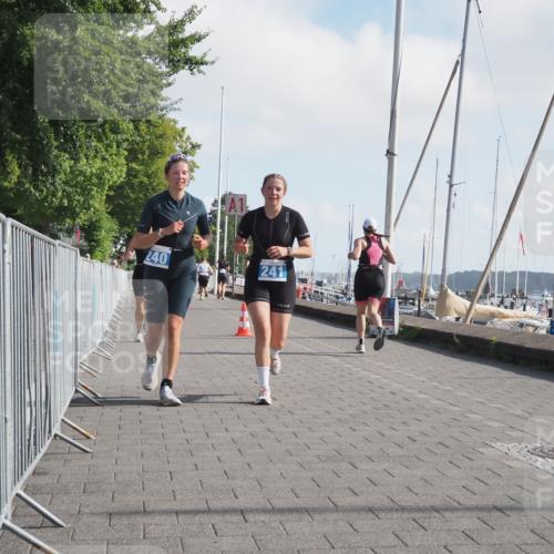 17.08.2025 - KN Förde Triathlon 2025 KatJ http://msf.ph/oto/8585407 17.08.2025 10:11:04 Laufen 189, 240, 241 meine-sportfotos.de