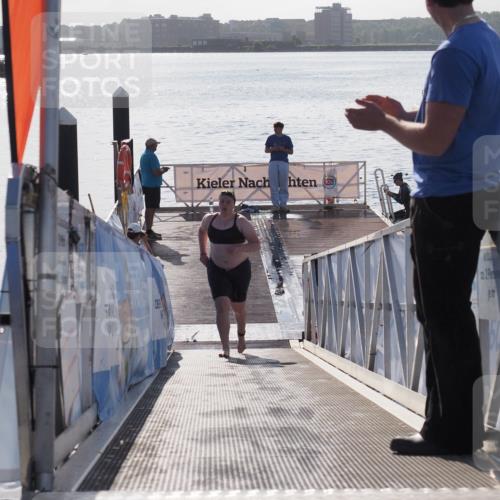 17.08.2025 - KN Förde Triathlon 2025 MichiJ http://msf.ph/oto/8585472 17.08.2025 09:25:01 Schwimmen 251, 248, 251 meine-sportfotos.de