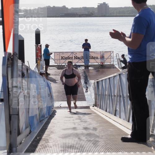 17.08.2025 - KN Förde Triathlon 2025 MichiJ http://msf.ph/oto/8585476 17.08.2025 09:25:01 Schwimmen 251, 248, 251 meine-sportfotos.de