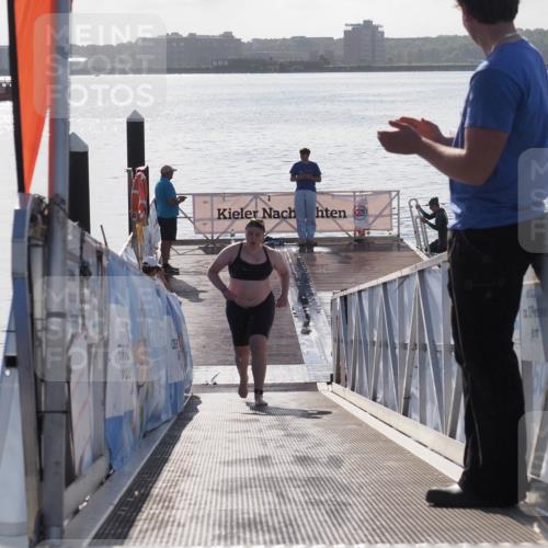 17.08.2025 - KN Förde Triathlon 2025 MichiJ http://msf.ph/oto/8585482 17.08.2025 09:25:01 Schwimmen 251, 248, 251 meine-sportfotos.de