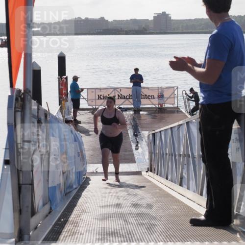 17.08.2025 - KN Förde Triathlon 2025 MichiJ http://msf.ph/oto/8585488 17.08.2025 09:25:01 Schwimmen 251, 248, 251 meine-sportfotos.de