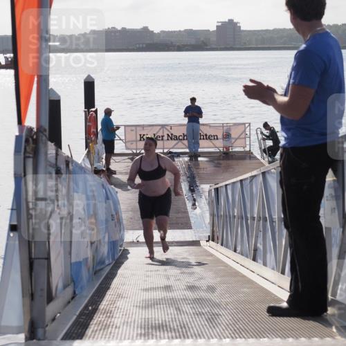 17.08.2025 - KN Förde Triathlon 2025 MichiJ http://msf.ph/oto/8585495 17.08.2025 09:25:02 Schwimmen 251, 248, 251 meine-sportfotos.de