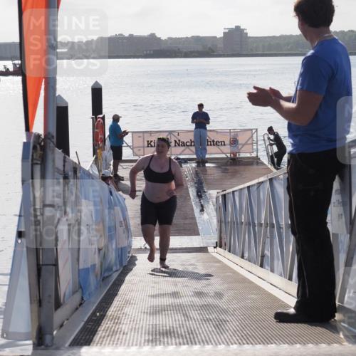 17.08.2025 - KN Förde Triathlon 2025 MichiJ http://msf.ph/oto/8585505 17.08.2025 09:25:02 Schwimmen 251, 248, 251 meine-sportfotos.de
