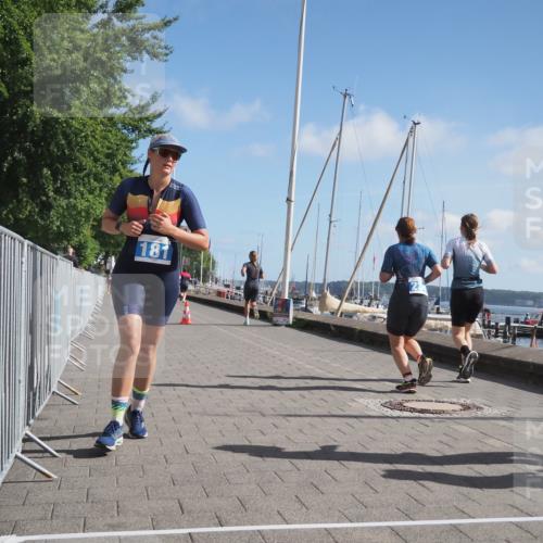 17.08.2025 - KN Förde Triathlon 2025 KatJ http://msf.ph/oto/8585512 17.08.2025 10:34:30 Laufen 181 meine-sportfotos.de