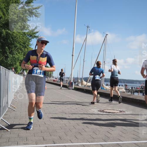 17.08.2025 - KN Förde Triathlon 2025 KatJ http://msf.ph/oto/8585524 17.08.2025 10:34:30 Laufen 181 meine-sportfotos.de