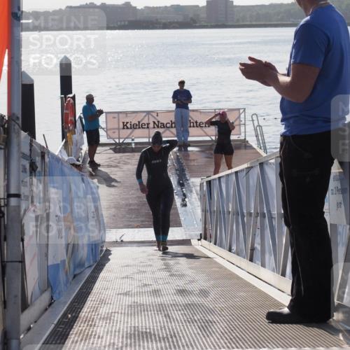 17.08.2025 - KN Förde Triathlon 2025 MichiJ http://msf.ph/oto/8585585 17.08.2025 09:25:13 Schwimmen 248, 251, 199, 248 meine-sportfotos.de