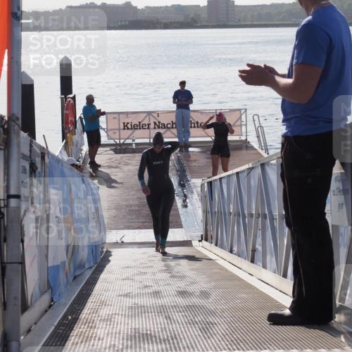 17.08.2025 - KN Förde Triathlon 2025 MichiJ http://msf.ph/oto/8585589 17.08.2025 09:25:13 Schwimmen 248, 251, 199, 248 meine-sportfotos.de