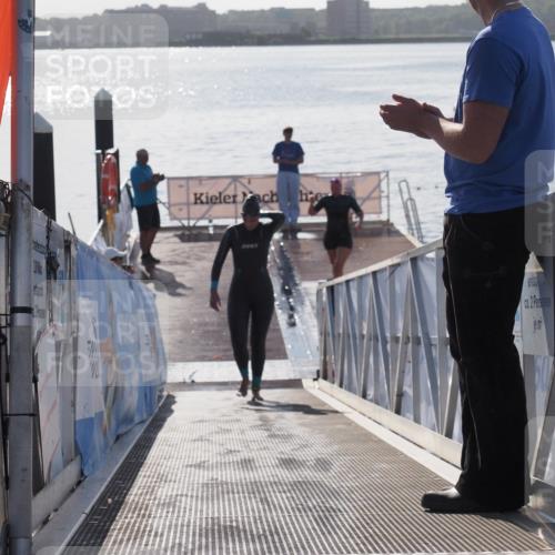 17.08.2025 - KN Förde Triathlon 2025 MichiJ http://msf.ph/oto/8585597 17.08.2025 09:25:13 Schwimmen 248, 251, 199, 248 meine-sportfotos.de