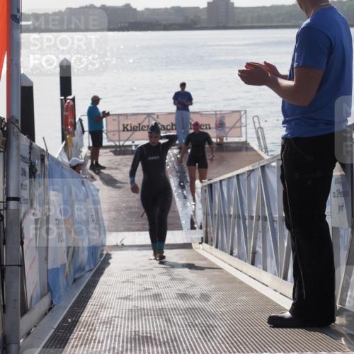 17.08.2025 - KN Förde Triathlon 2025 MichiJ http://msf.ph/oto/8585616 17.08.2025 09:25:14 Schwimmen 248, 251, 199, 248 meine-sportfotos.de