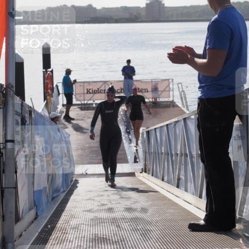 17.08.2025 - KN Förde Triathlon 2025 MichiJ http://msf.ph/oto/8585624 17.08.2025 09:25:14 Schwimmen 248, 251, 199, 248 meine-sportfotos.de