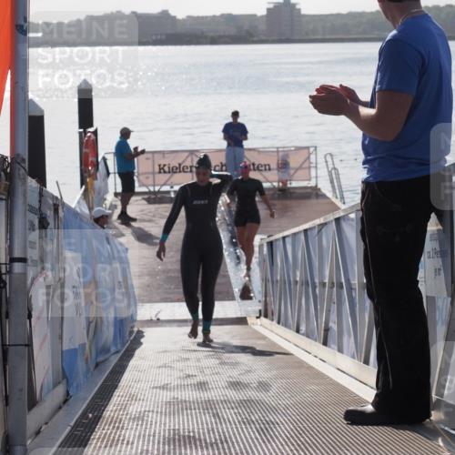 17.08.2025 - KN Förde Triathlon 2025 MichiJ http://msf.ph/oto/8585629 17.08.2025 09:25:15 Schwimmen 248, 251, 199, 248 meine-sportfotos.de