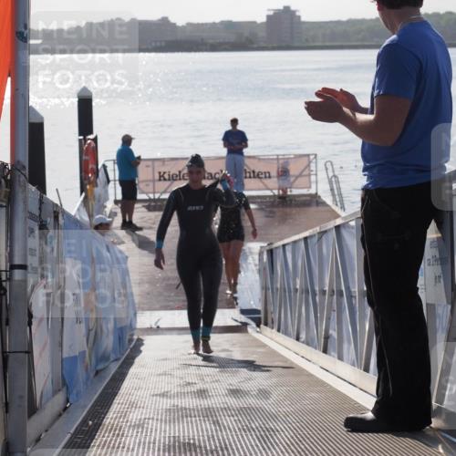 17.08.2025 - KN Förde Triathlon 2025 MichiJ http://msf.ph/oto/8585652 17.08.2025 09:25:15 Schwimmen 248, 251, 199, 248 meine-sportfotos.de