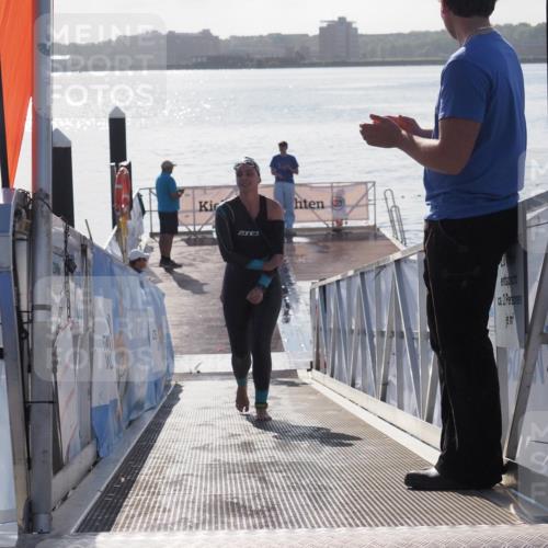 17.08.2025 - KN Förde Triathlon 2025 MichiJ http://msf.ph/oto/8585679 17.08.2025 09:25:16 Schwimmen 199, 248, 199, 248 meine-sportfotos.de