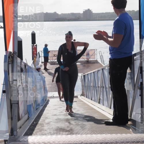 17.08.2025 - KN Förde Triathlon 2025 MichiJ http://msf.ph/oto/8585710 17.08.2025 09:25:18 Schwimmen 199, 248, 199 meine-sportfotos.de
