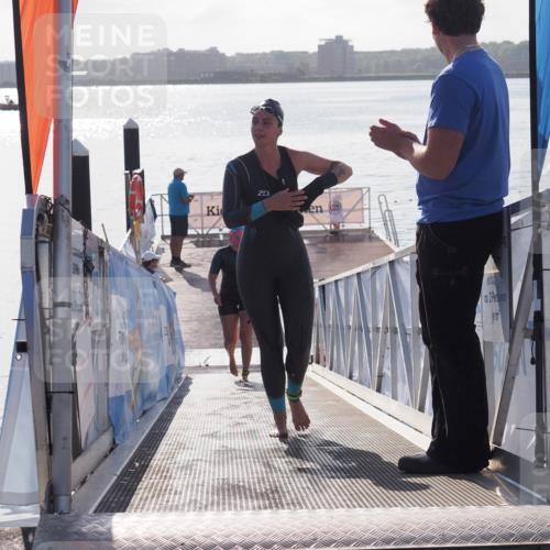 17.08.2025 - KN Förde Triathlon 2025 MichiJ http://msf.ph/oto/8585721 17.08.2025 09:25:18 Schwimmen 199, 248, 199 meine-sportfotos.de